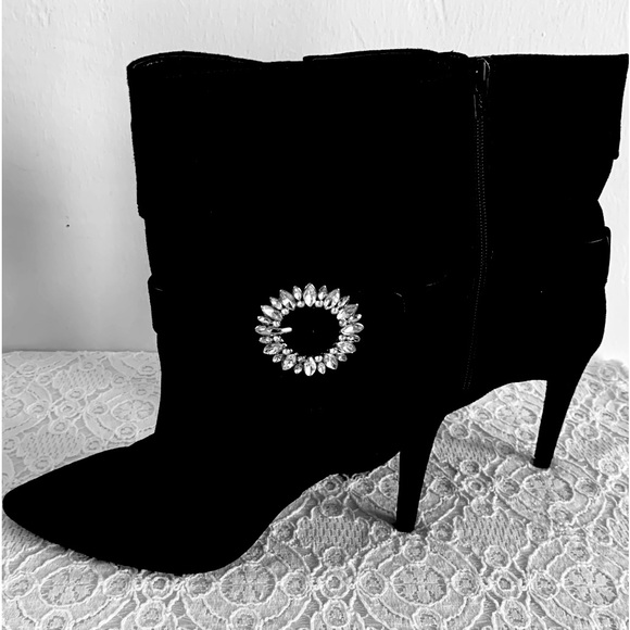 Michael Kors~Classy Suede/Leather Ankle Boots, with Stunning Attached Crystals. - Picture 4 of 8